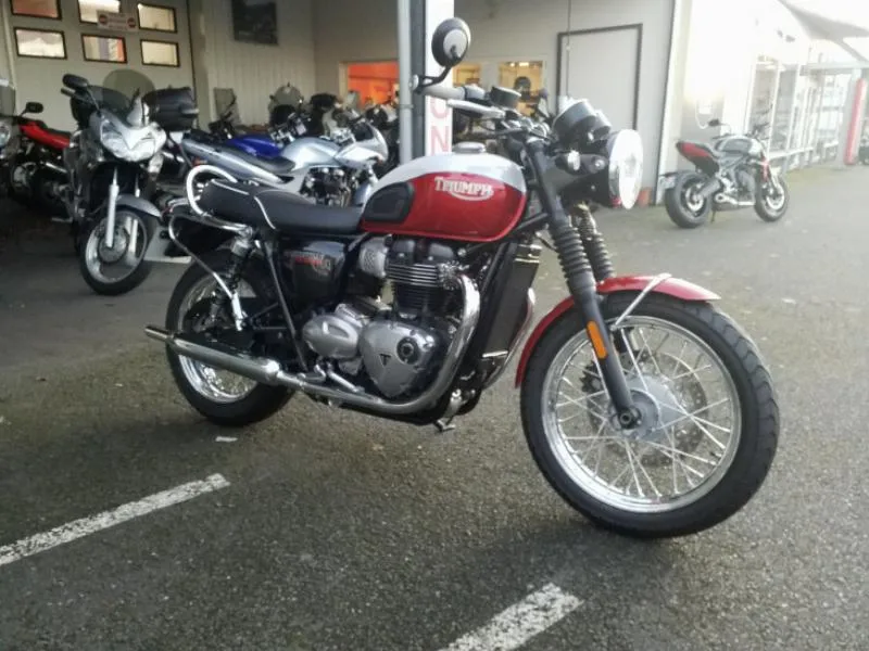 BONNEVILLE T100 900