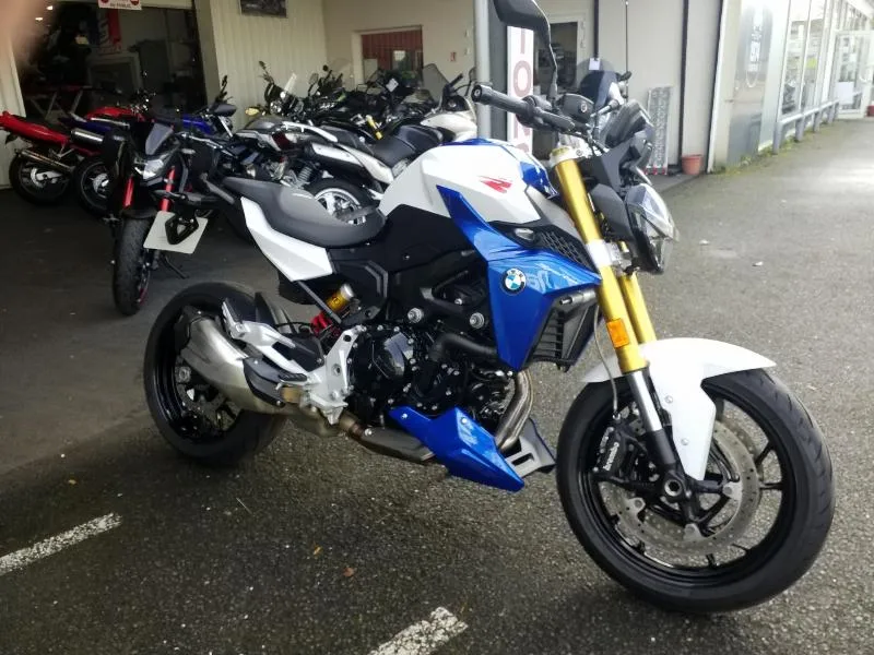 F 900 R