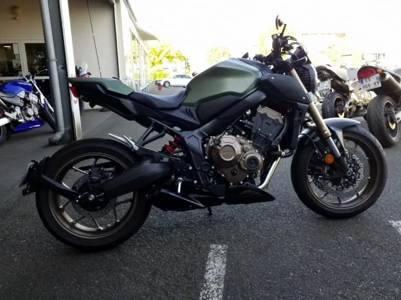 CB 650 R