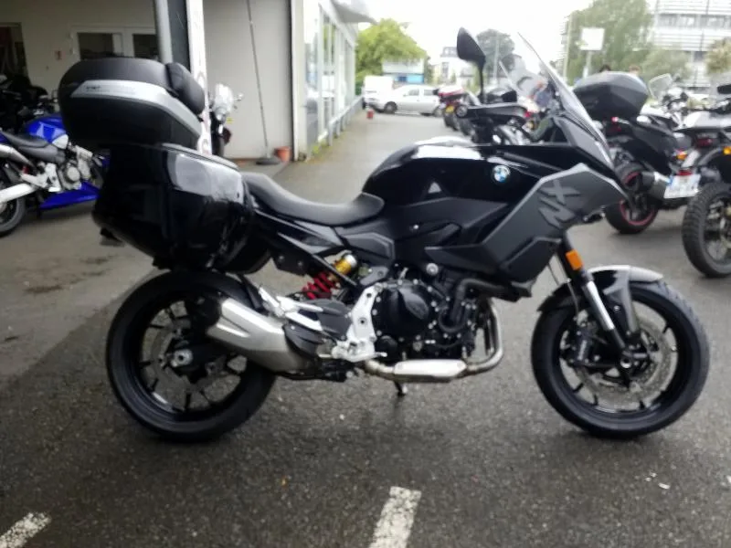 F 900 XR