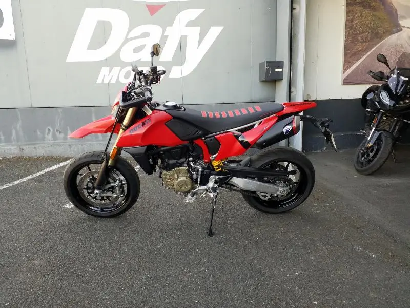 HYPERMOTARD 2024