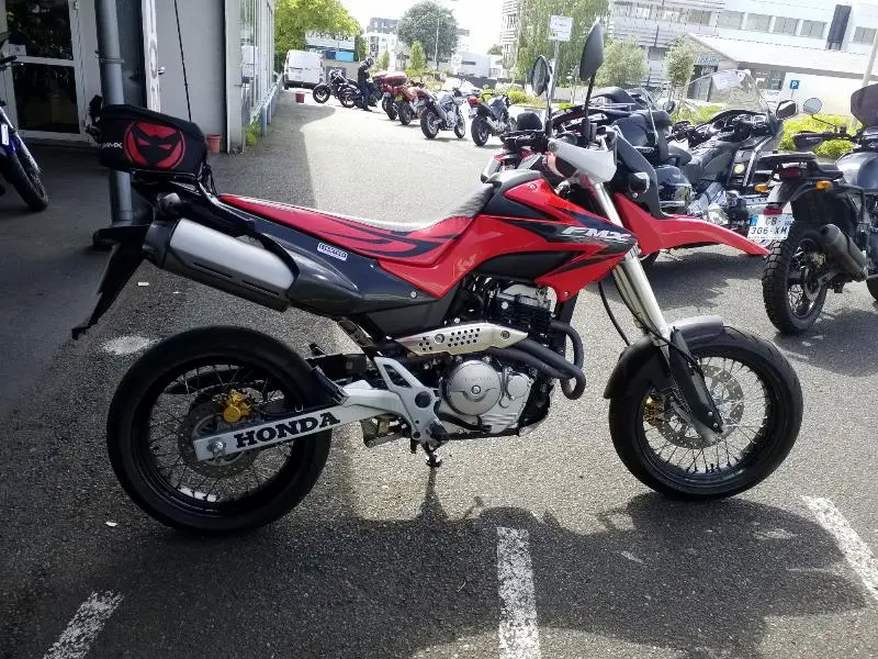 FMX 650