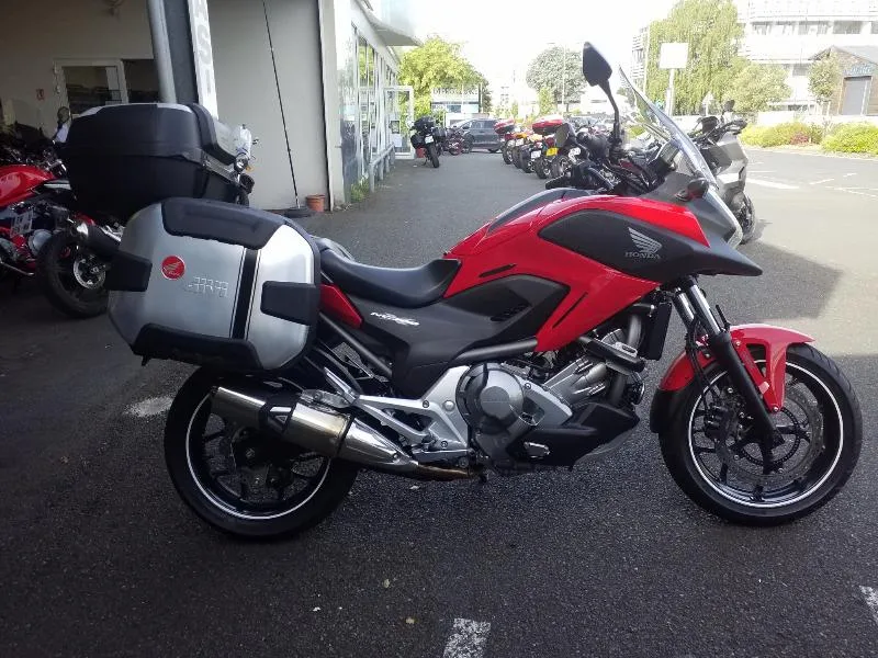 NC 700 X