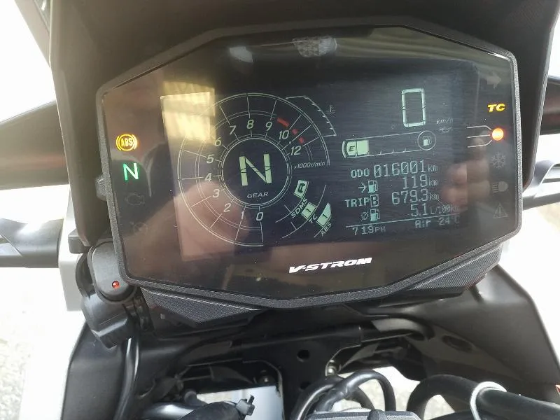 DL VSTROM 1050XT