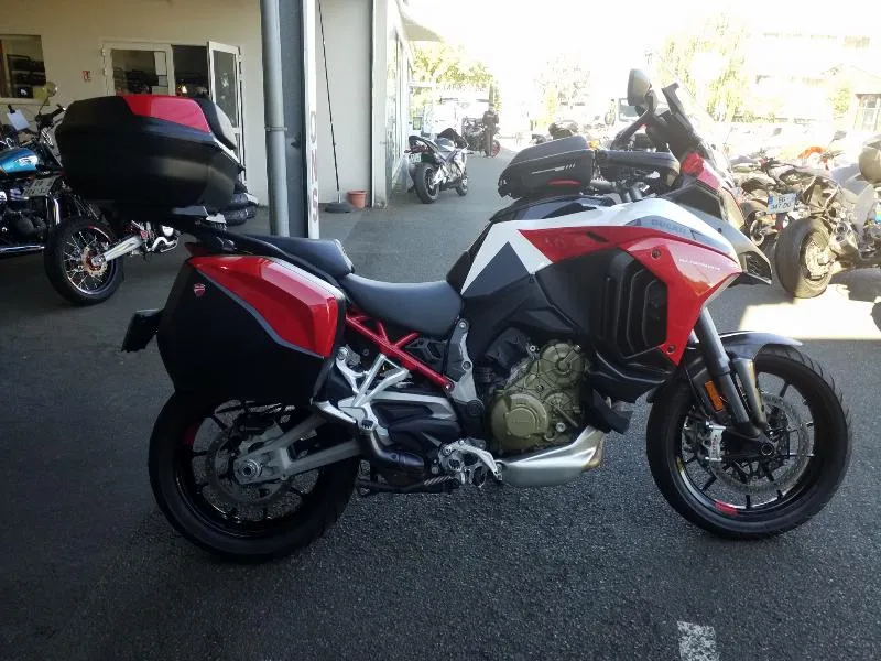 MULTISTRADA V4 S