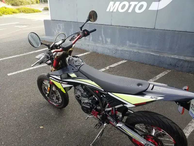 XMF 125