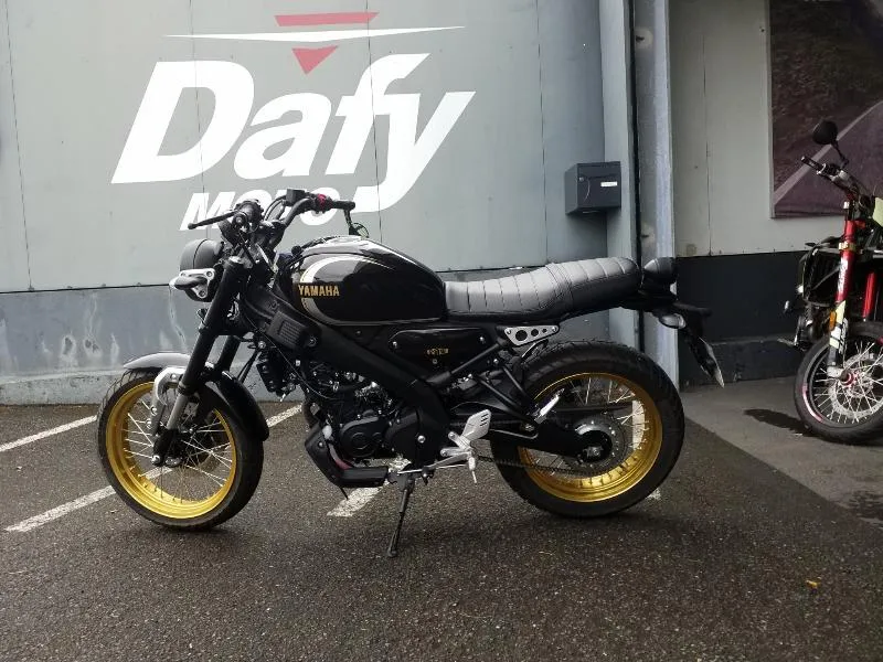 XSR 125 Legacy