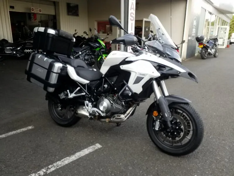 TRK 502 X
