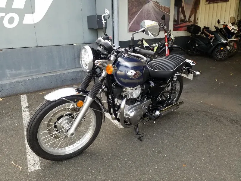 W 800