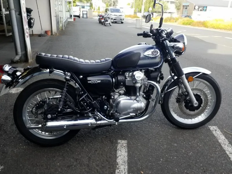 W 800