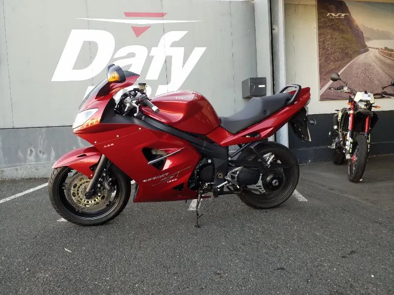 SPRINT 1050 ST 2005