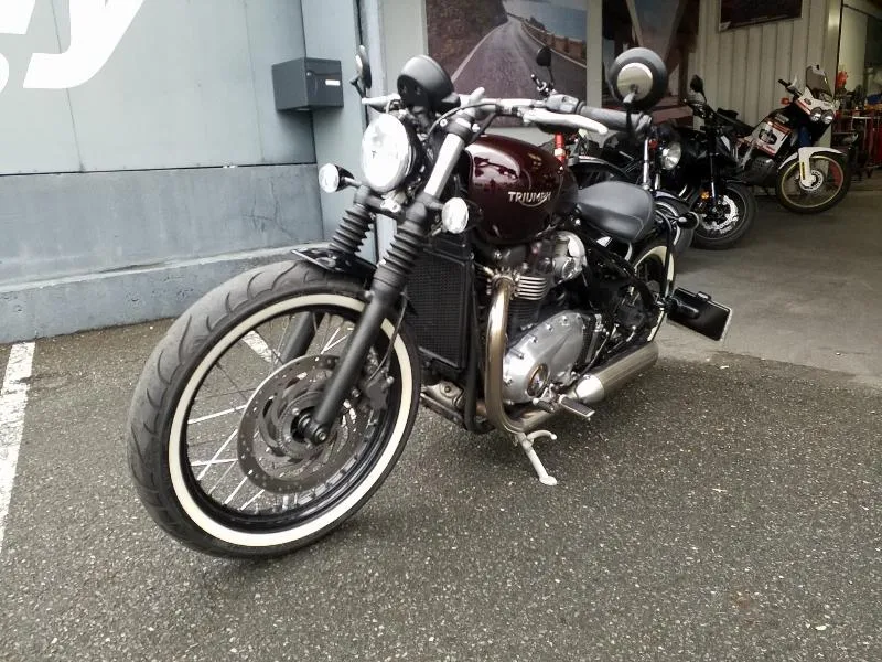 Bonneville Bobber 1200
