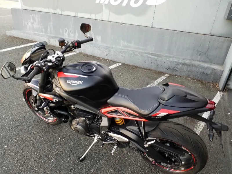 STREET TRIPLE 765 RS