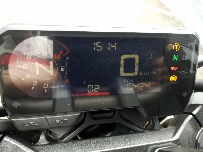 CB 650 R