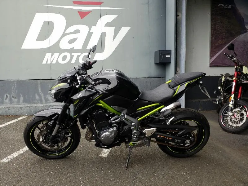 Z 900