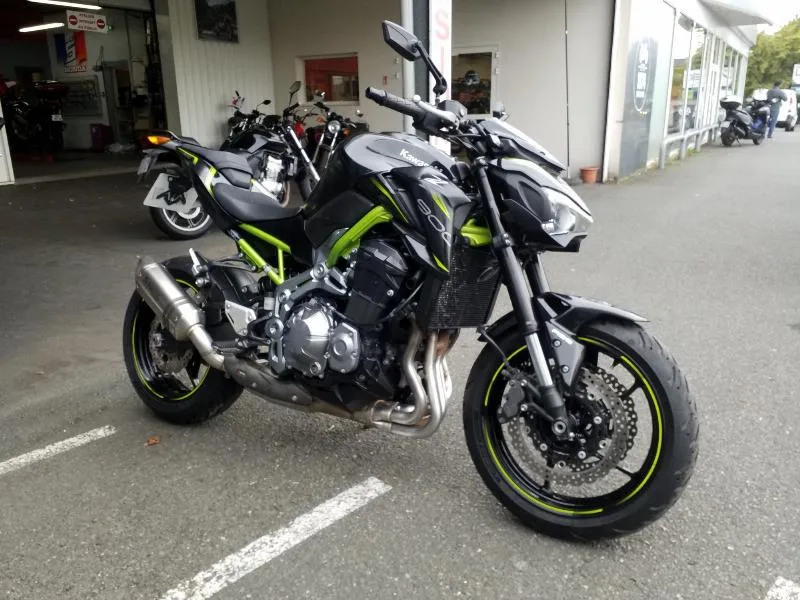 Z 900