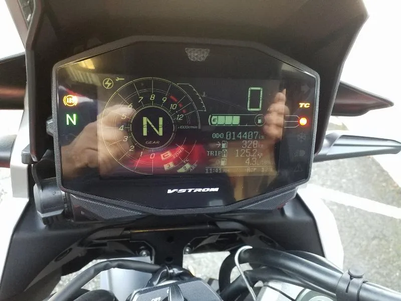 DL VSTROM 1050XT