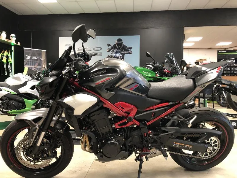 Z 900