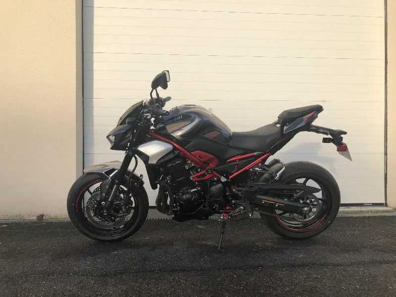 Z 900