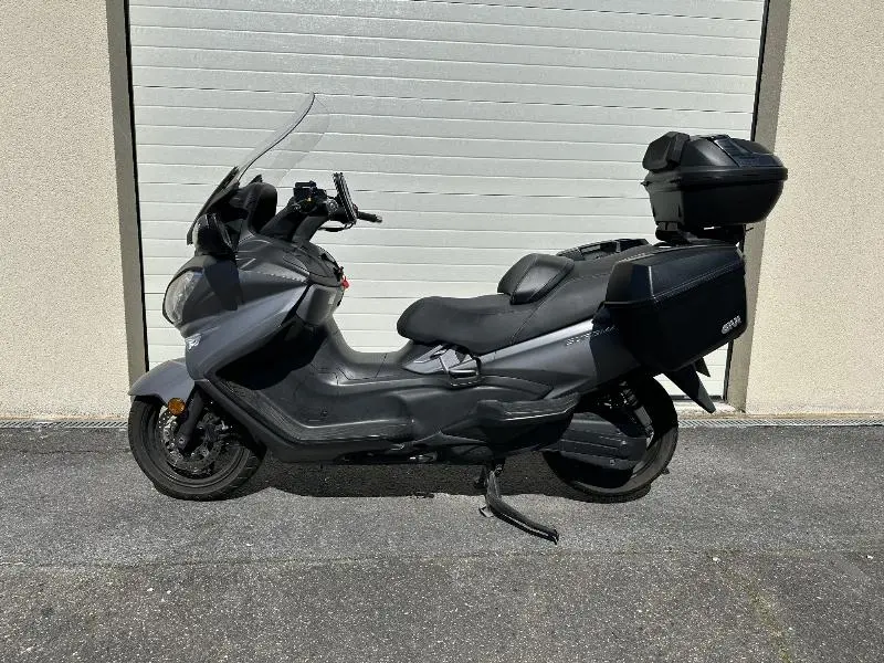 BURGMAN 650