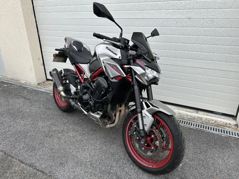 Z 900