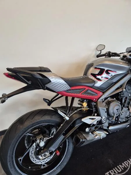 STREET TRIPLE 765 RS