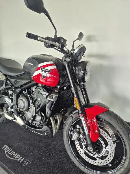 TRIDENT 660
