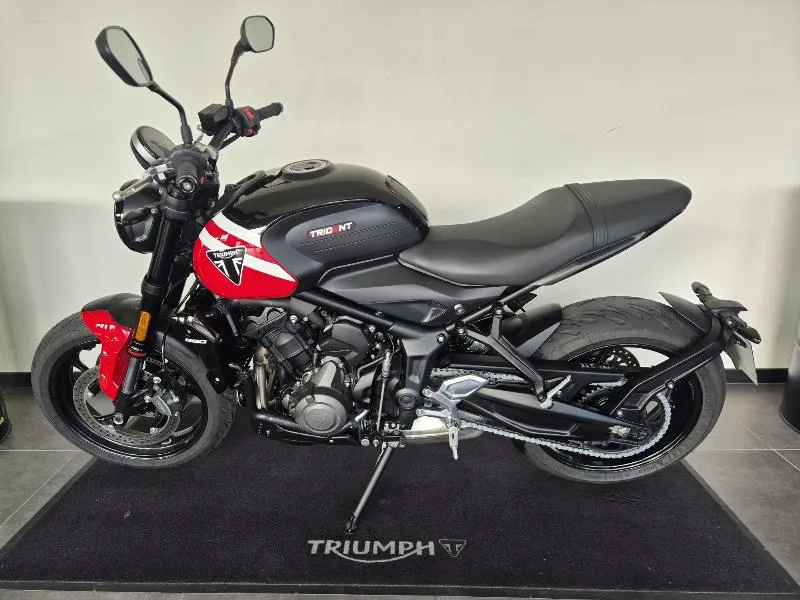 TRIDENT 660