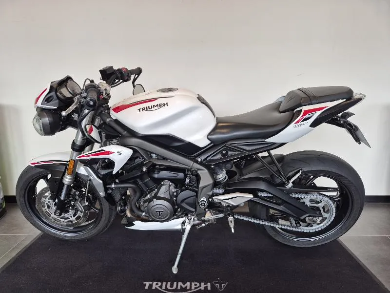 STREET TRIPLE 660 S A2