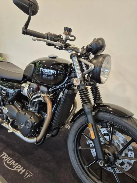 SPEED TWIN 900