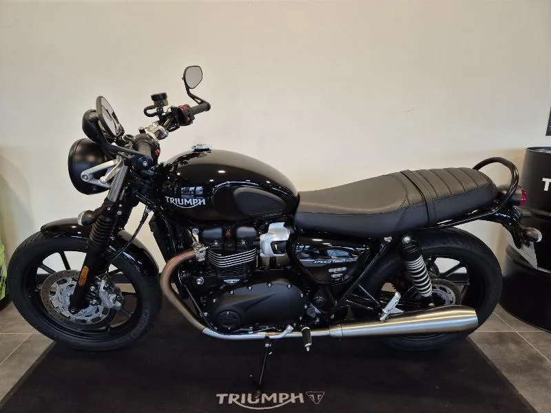 SPEED TWIN 900