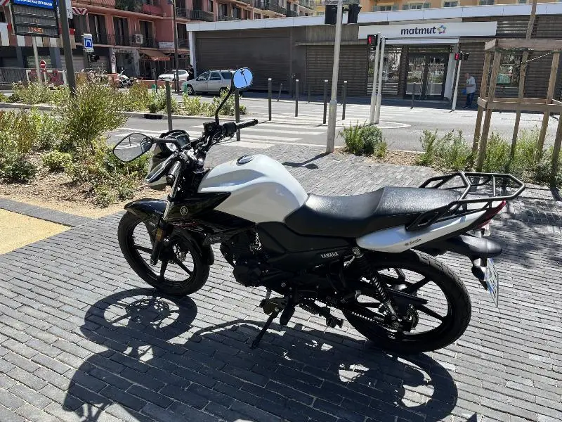 YS 125
