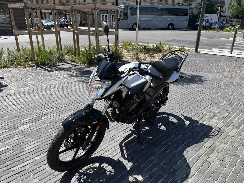 YS 125