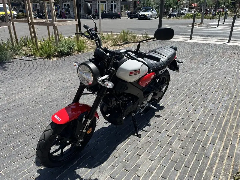 XSR 125
