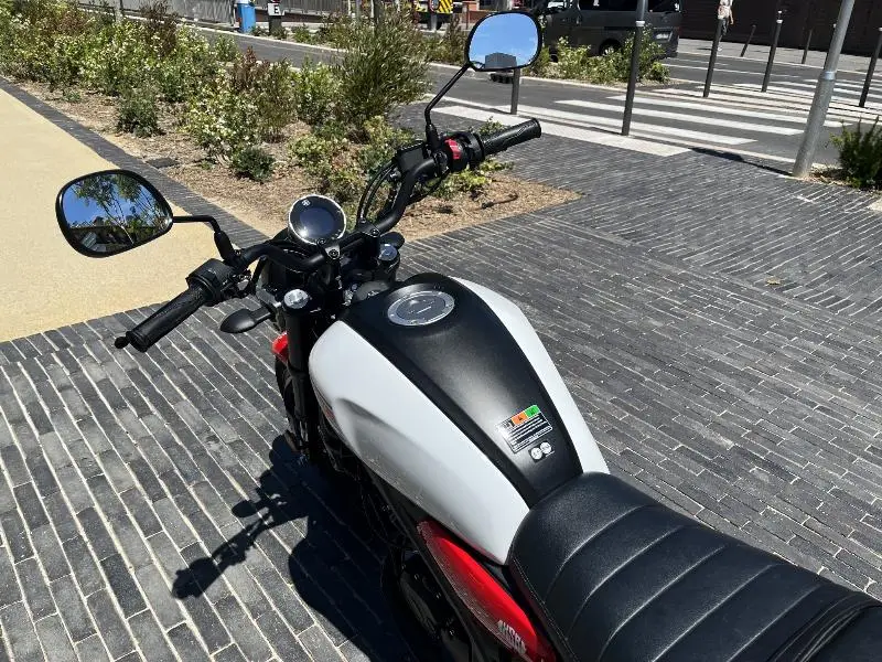 XSR 125