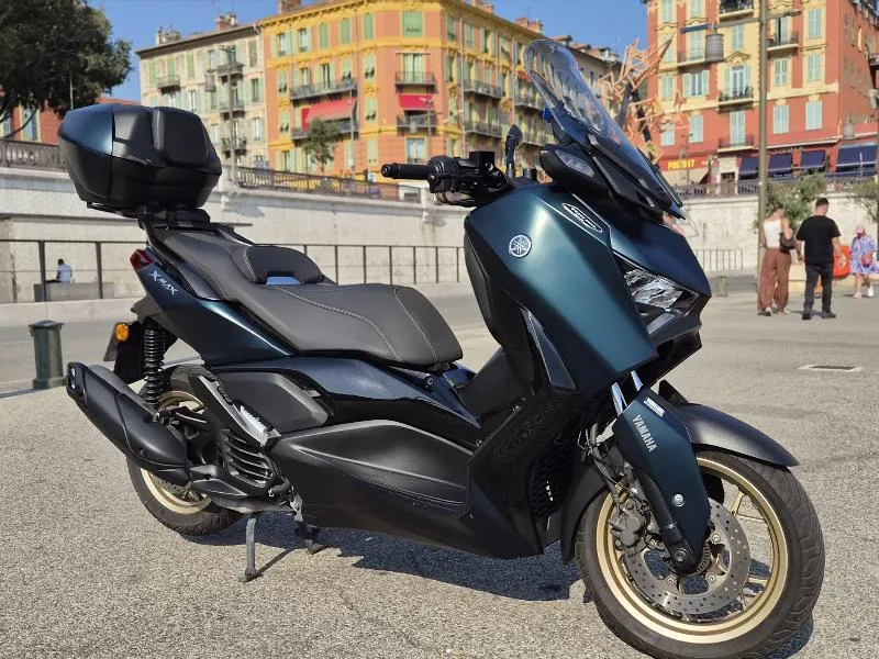 XMAX 125 TECH MAX