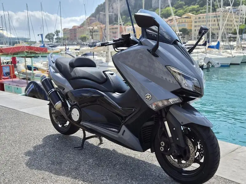 XP TMAX 530 LUX MAX
