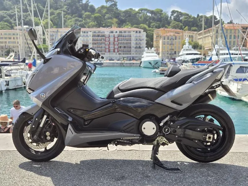 XP TMAX 530 LUX MAX