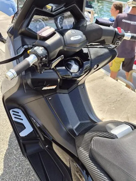 XP TMAX 530 LUX MAX