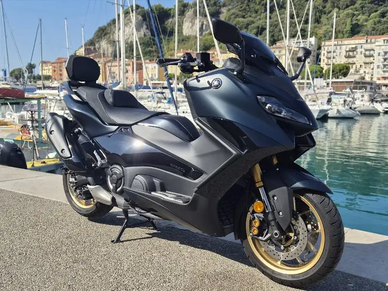 XP TMAX 560 TECH MAX