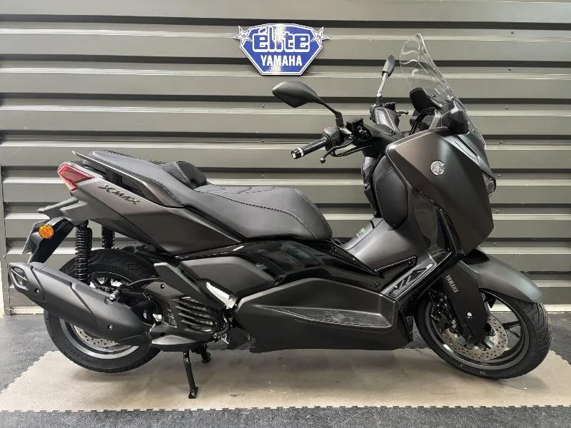 XMAX 125 TECH MAX