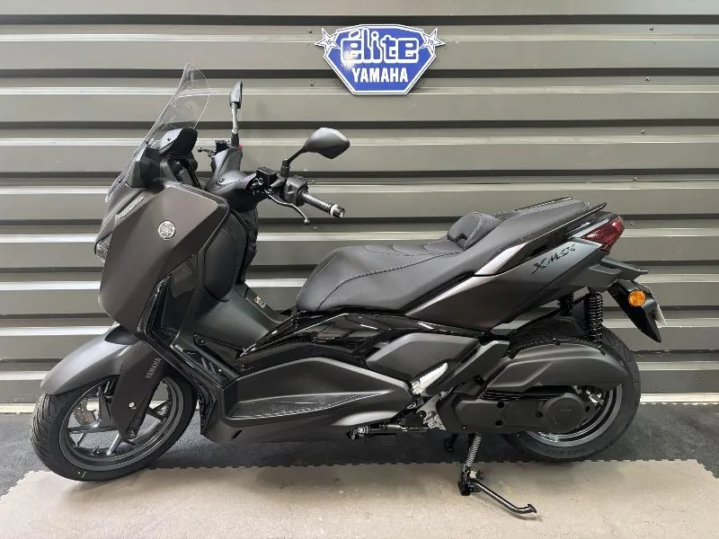 XMAX 125 TECH MAX