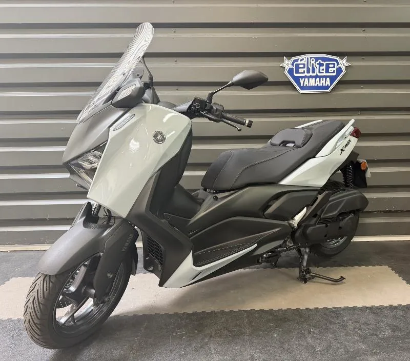 XMAX 125 TECH MAX