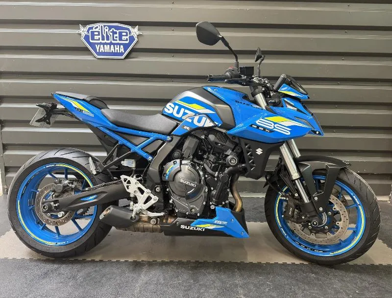 GSX8S