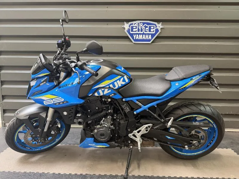 GSX8S