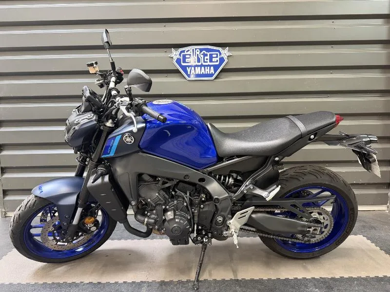 MT09