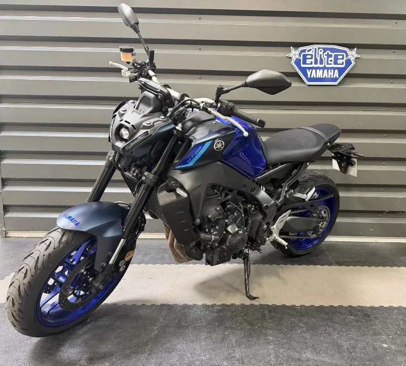 MT09
