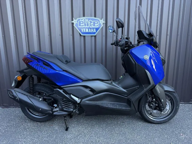 XMAX 125