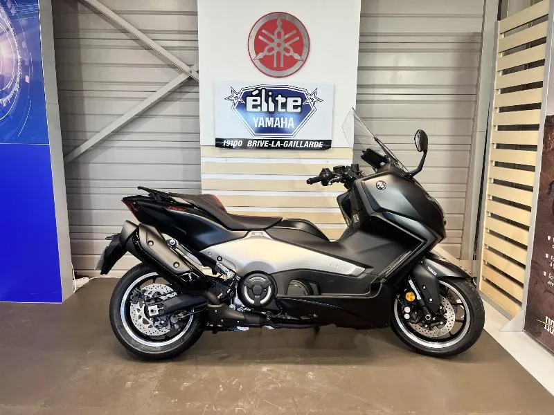 XP TMAX 560