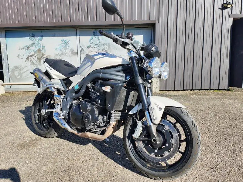 SPEED TRIPLE 1050